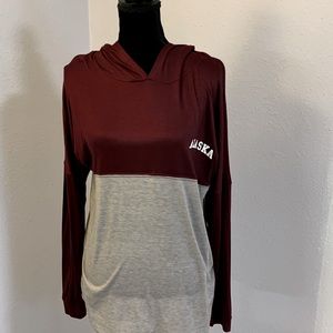 Alaska Knit hoodie, Long Sleeved, XL, NWT